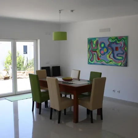Casa Willa Feteira (Lisbon)